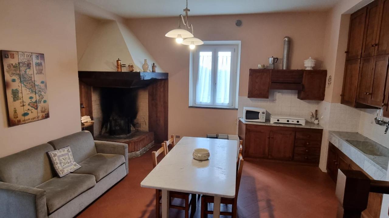 Agriturismo La Corte ปิสโตยา ภายนอก รูปภาพ